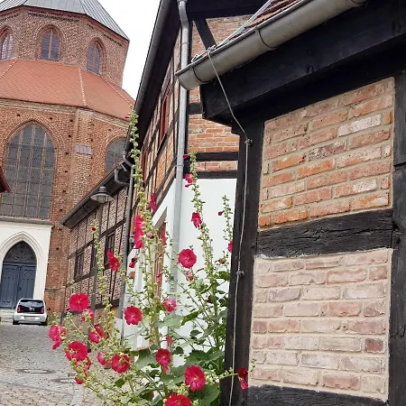 Grosse Fewo Im Elternhaus Des Malers Runge - Wolgast Lejlighed Wolgast
